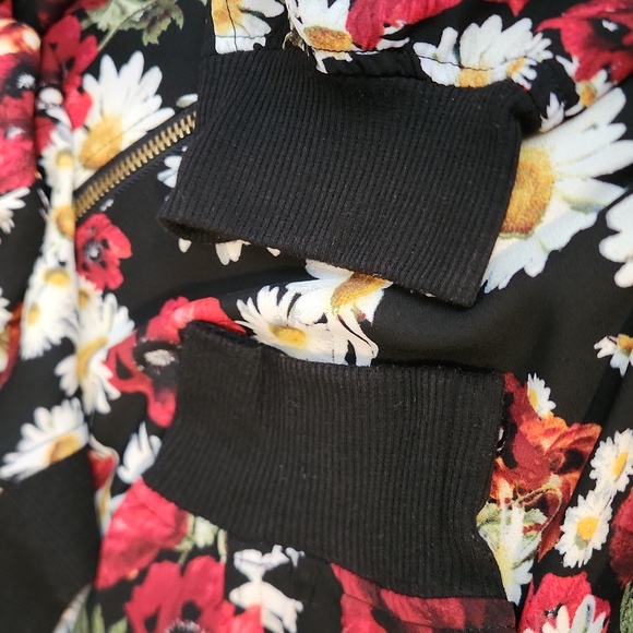 Poppies and Daisies Flower Blouse Sz M - Picture 5 of 6